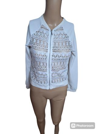 Dámsky svetrík na zapínanie s čipkou, s