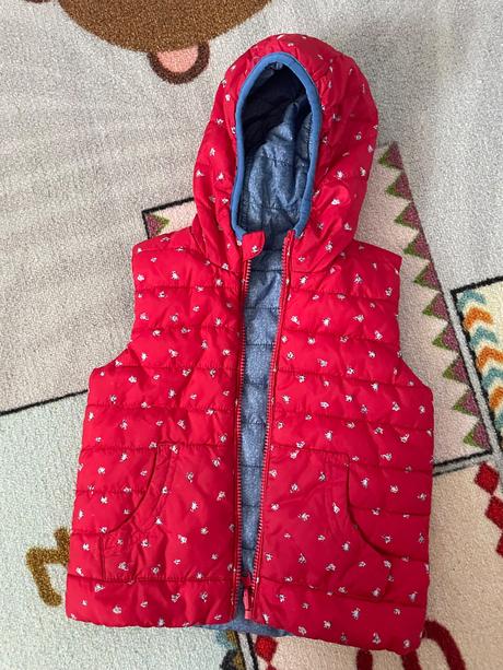 Dievcenska vesta obojstranna, c&a,104