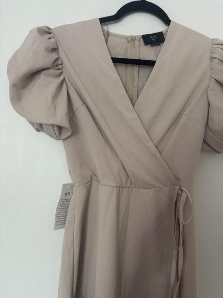 Elegantné spoločenské šaty, 38