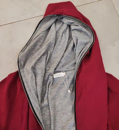 Bordová bunda lesara, s