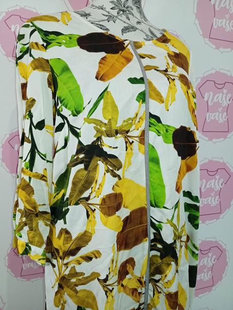 Vzorované šaty, 40