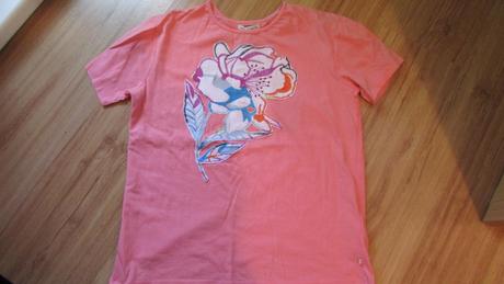 Tričko s kvetom, 152