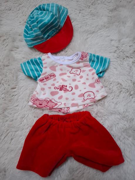 Červený set pre babiku, 