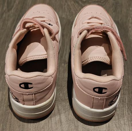 Tenisky, champion,35