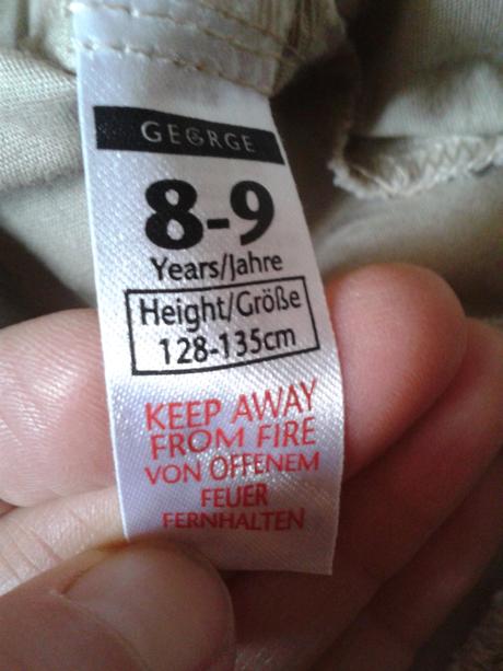 128 george ľahučká vreckova suknička - 3 eur, george,128