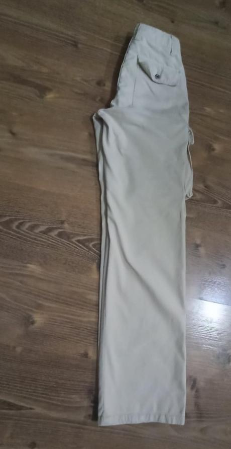 Kapsáče krémové, takmer nenosené, bershka,32