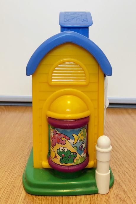 Domček little people, 