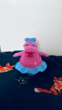 Stará retro hračka hrošica,