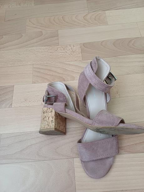 Medicine sandale, 37