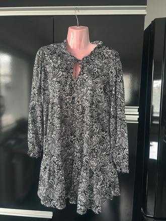 Minišaty alebo dlhý top, stradivarius,l