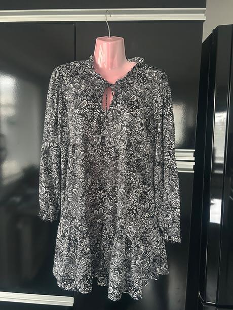 Minišaty alebo dlhý top, stradivarius,l