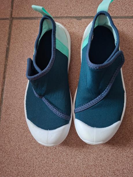 Topanky do vody, decathlon,28