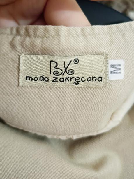 Béžová sukňa po kolená, m