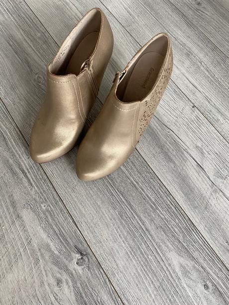 Kotnikove topanky 39, graceland,39