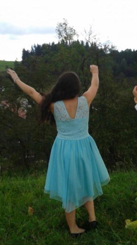 Spoločenské šaty, 40