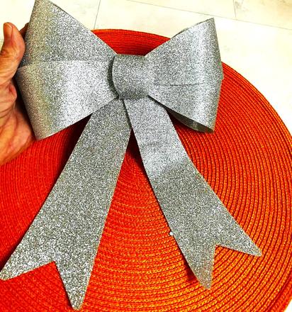 Veľká strieborná vianočná mašľa, 