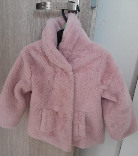 Dievčenský kožustek, 86