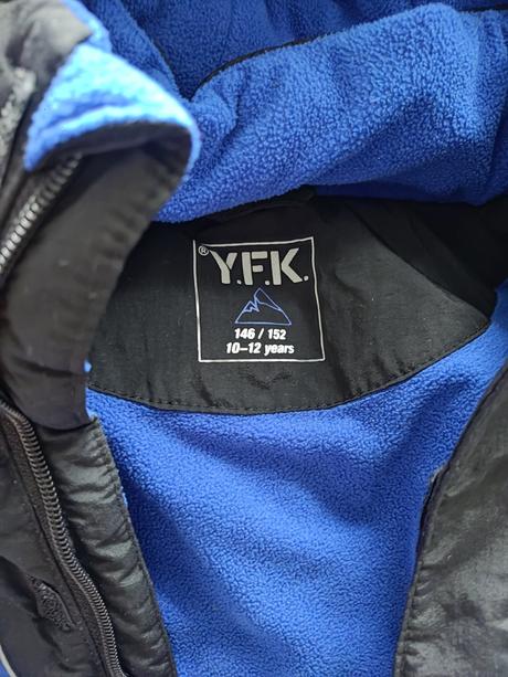 Zimna bunda so sneznym pasom 146/152, kik,146