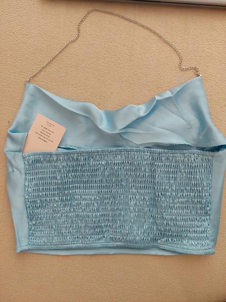 Saténový baby blue top, s