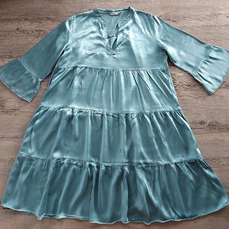 Modrozelené volánové šaty, 42