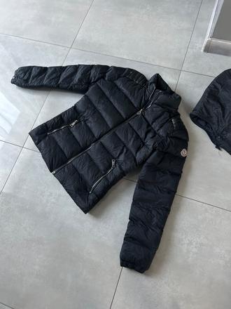 Moncler originál, s