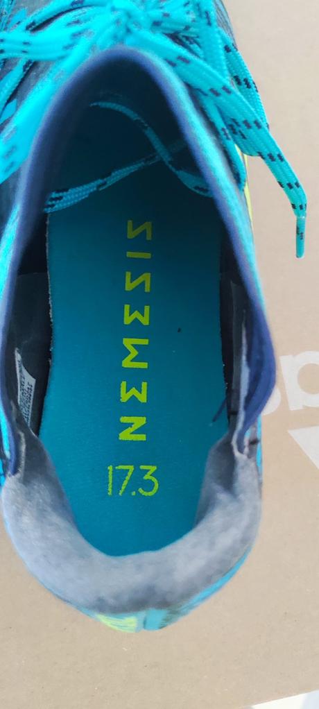 Kopačky 39 1/3 messi vynikajúci stav, adidas,39