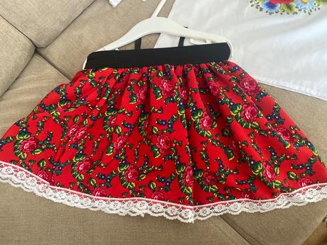 Folklórne oblečenie, 104