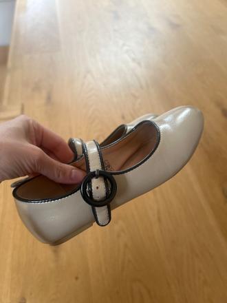 Balerinky, reserved,29
