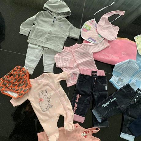 Balík oblečenia pre dvojičky bábätka, 68–80