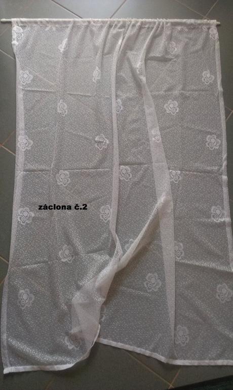 Záclonka vzor ružičky,