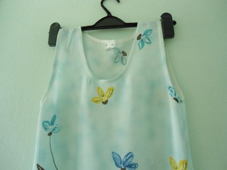 Dlhe bledomodre saty, 158