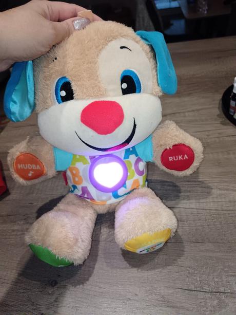 Hovoriaci, učiaci psík fisher price, 
