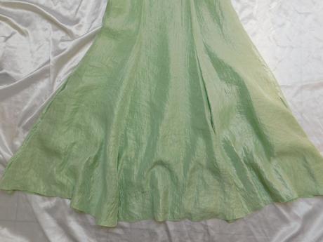 Velmi pekne spoločenske šaty, c&a,36