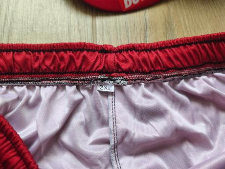 Šiltovka a kraťasy, xxl