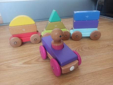 Magneticka stavebnica tegu vlacik a auto, 