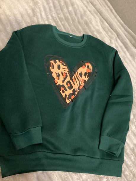 Mikina so srdiečkom, s