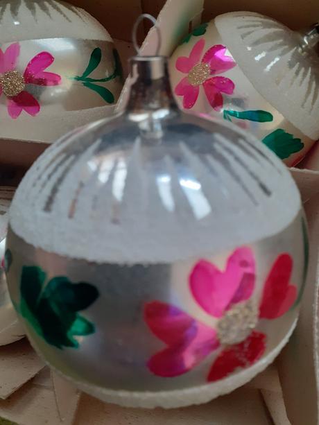 Staré, sklenené gule,