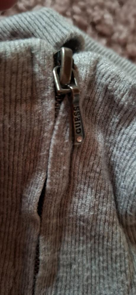 Tenký svetrík guess, guess,38