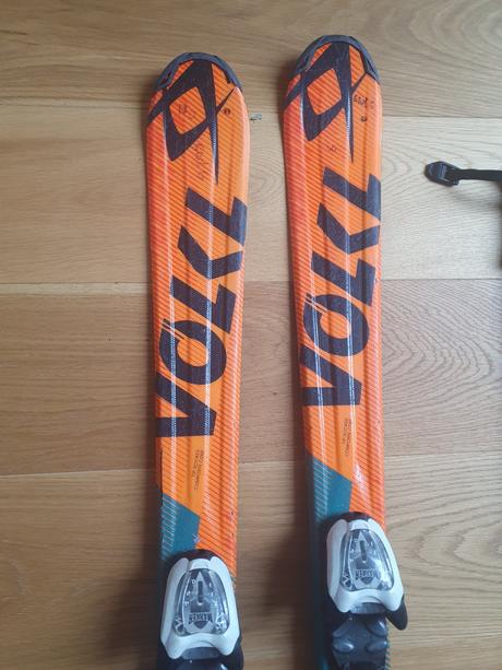 Lyže a lyžiarky, volkl,130-139 cm