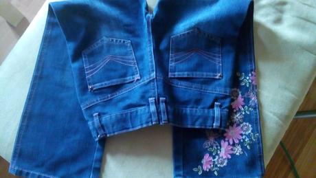Riflove nohavice s vysivkou, mothercare,116