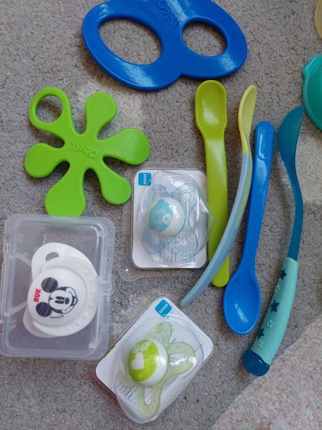 Flasky, dudle, cumle hryzatka, lyzicky, avent