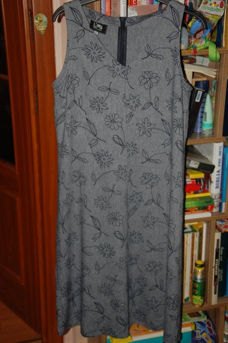 Šaty s kvietkami, 42