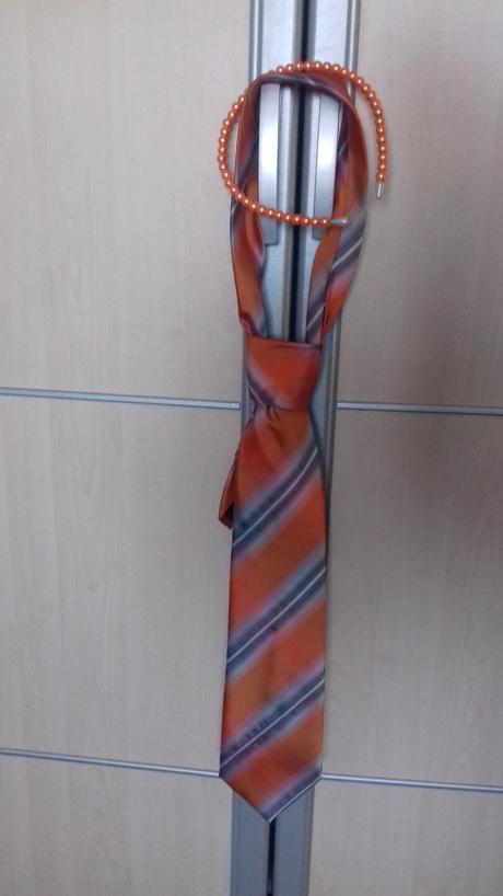 Spoločenské šaty, 36