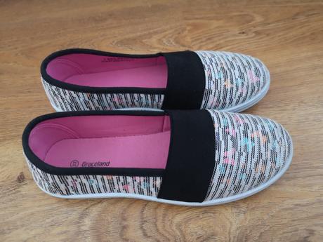 Plátenky, graceland,32