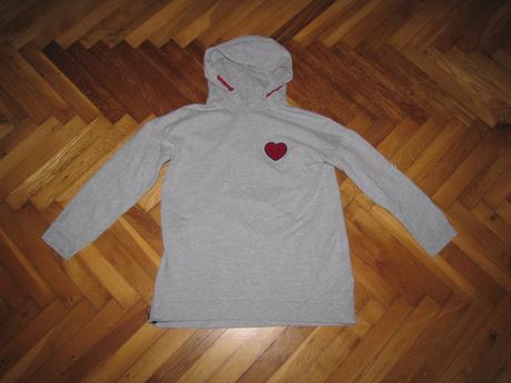 Mikina so srdiečkom, ovs,158