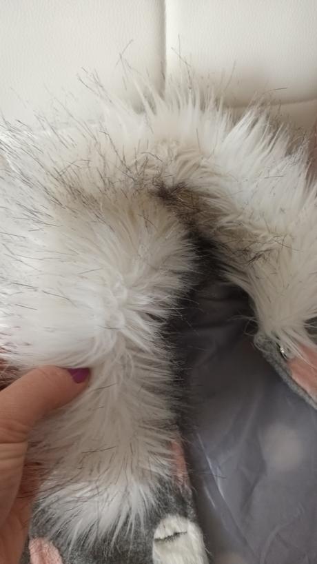 Nádherný luxusný kabátik s kožušinkou, 92