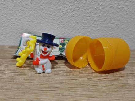 Vianočná kinder hračka,