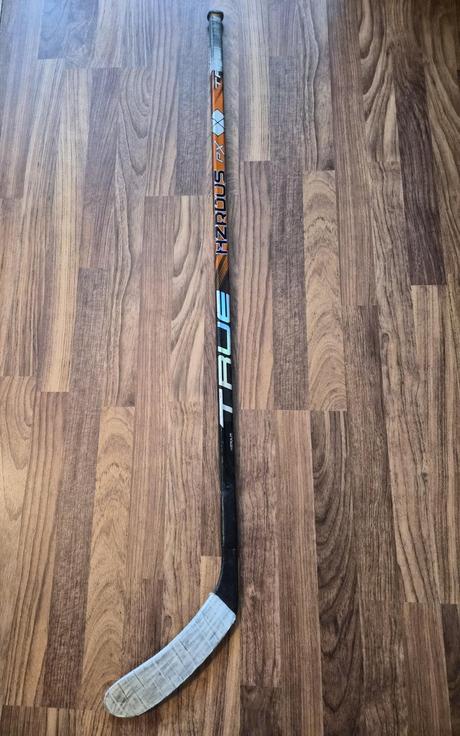Hokejka true hzrdus px junior,