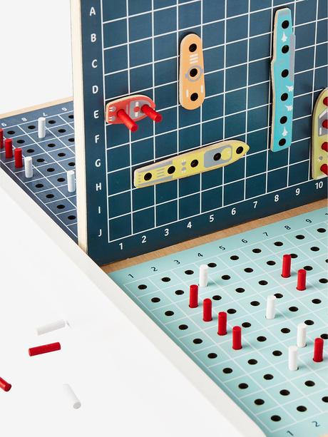 Drevená hra súboj lodí,