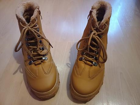 Teplučké topánočky farba camel, 39